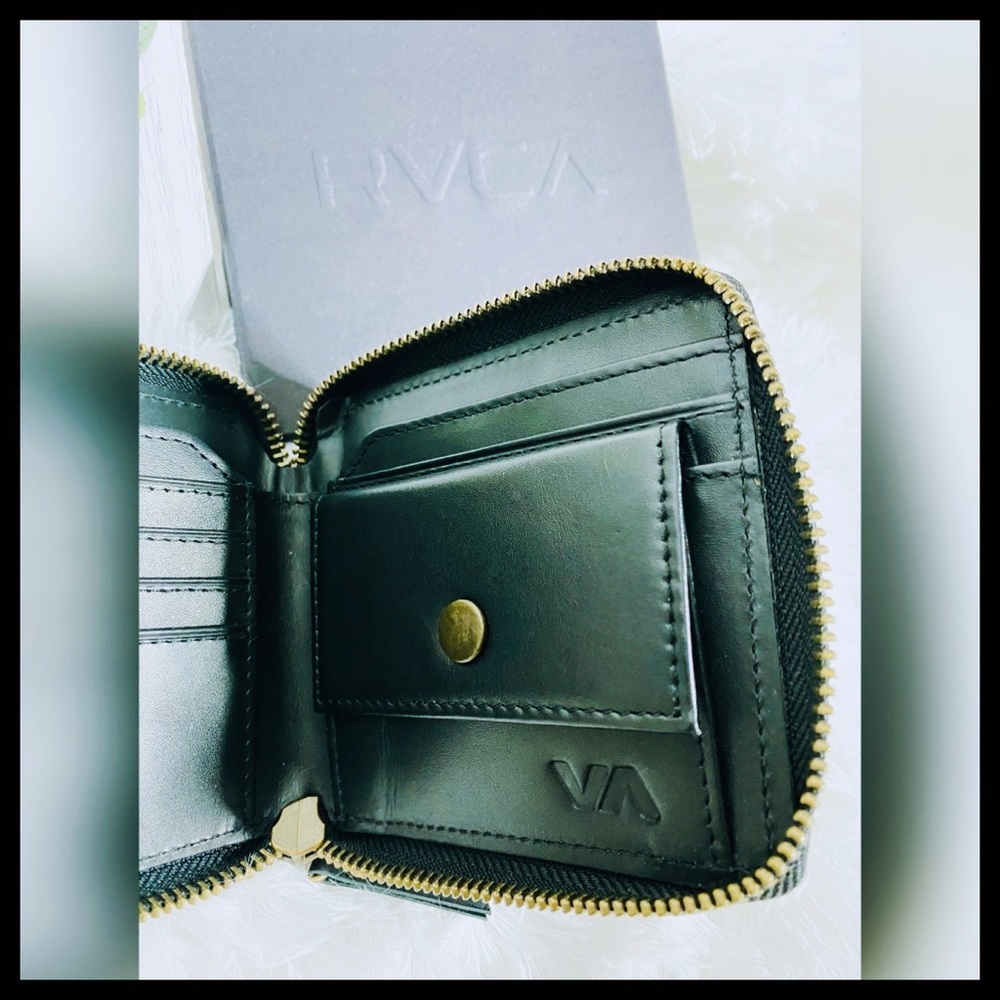 🔴 SOLD BRAND NEW RVCA Leather Zip Around Wallet - Picture 2 of 4